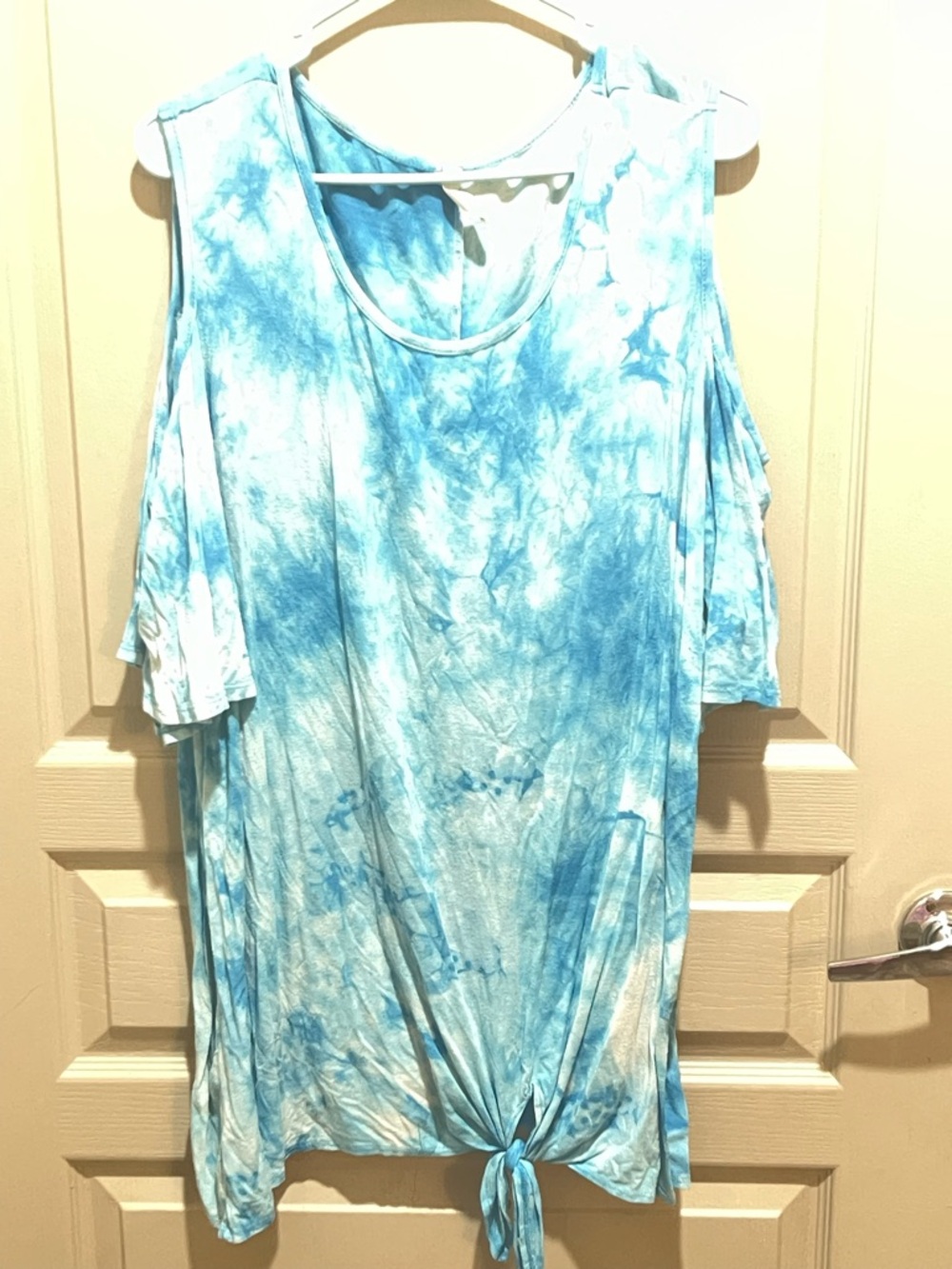 Light Blue Tie-Dye Cold Shoulder Tie Front Tank
